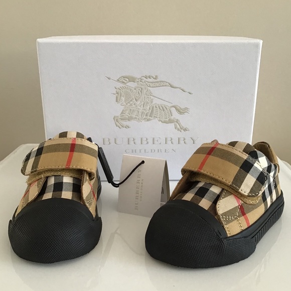 SOLD 🛑 Authentic BURBERRY TARTAN SNEAKERS - Picture 12 of 13
